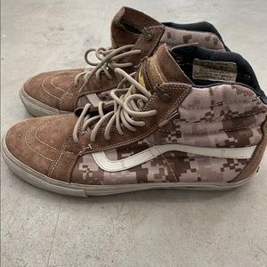 DEFCON Vans Syndicate AOR1 SK8-Hi Notchback Pro S